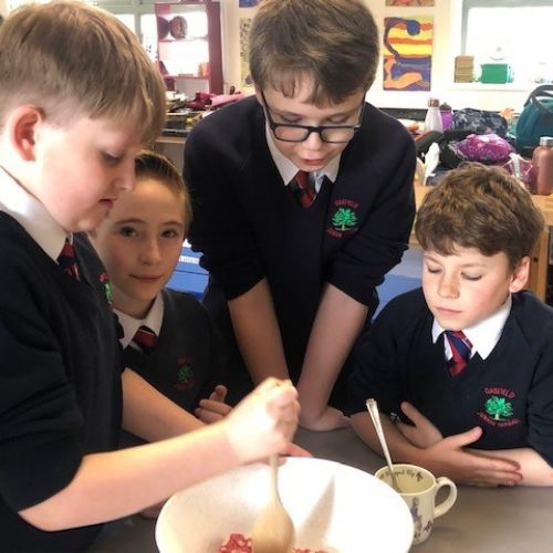 Y6 burger making
